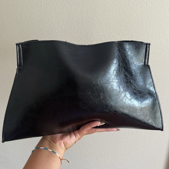Elegant Black Leather Clutch - Picture 1 of 5